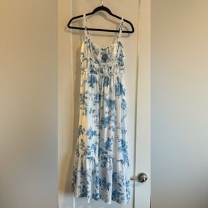 Zoe and Claire Blue & White floral print dress